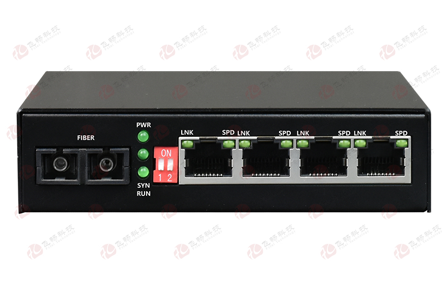 飛暢科技-1光4電百兆 光纖收發器(電源內置 黑色)