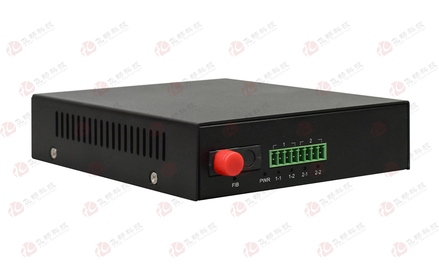 飛暢科技-單路數據（RS232/422/485）袖珍型 光貓